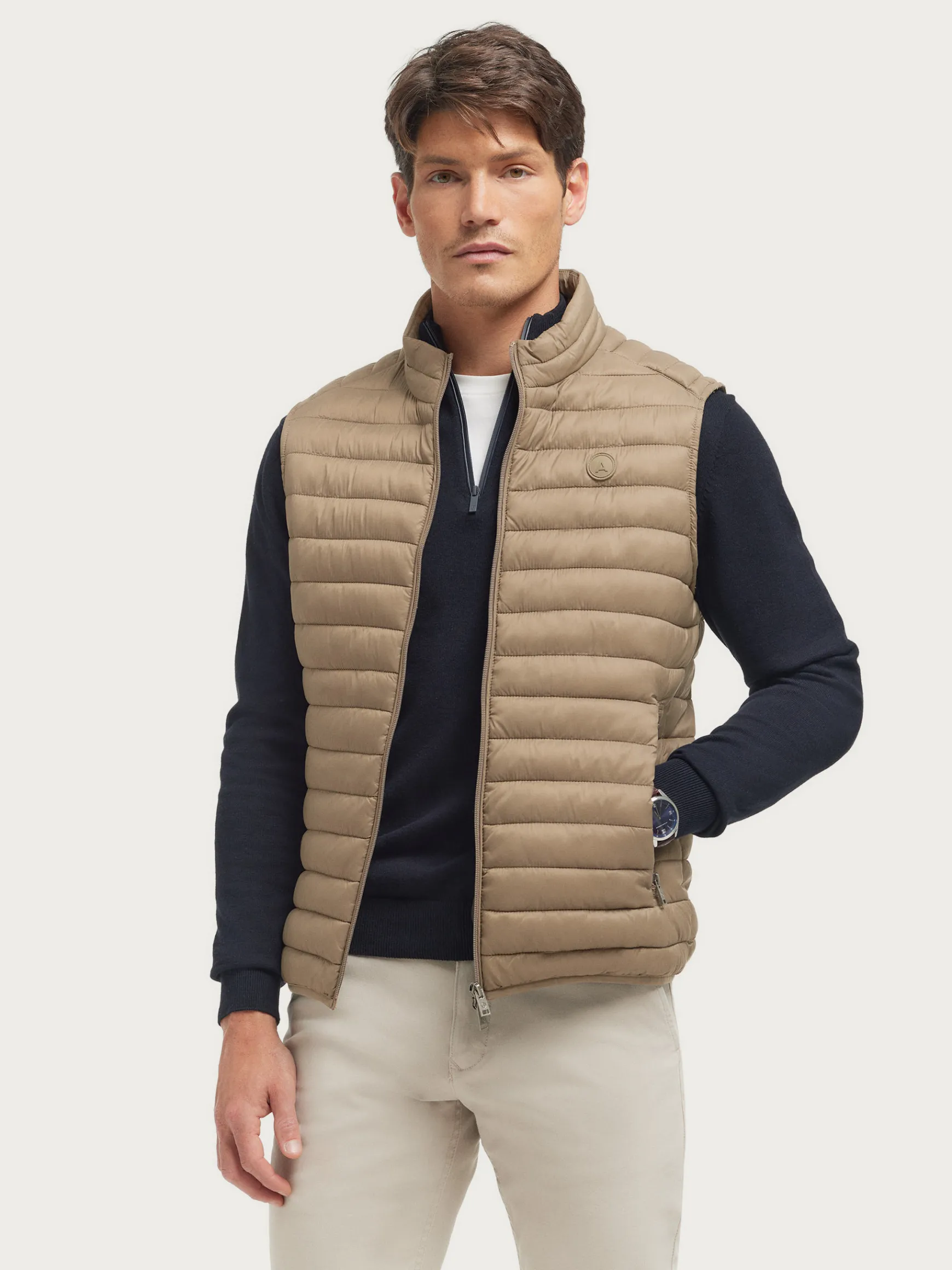 Alvaro Moreno Chalecos|CHALECO DENKER Camel