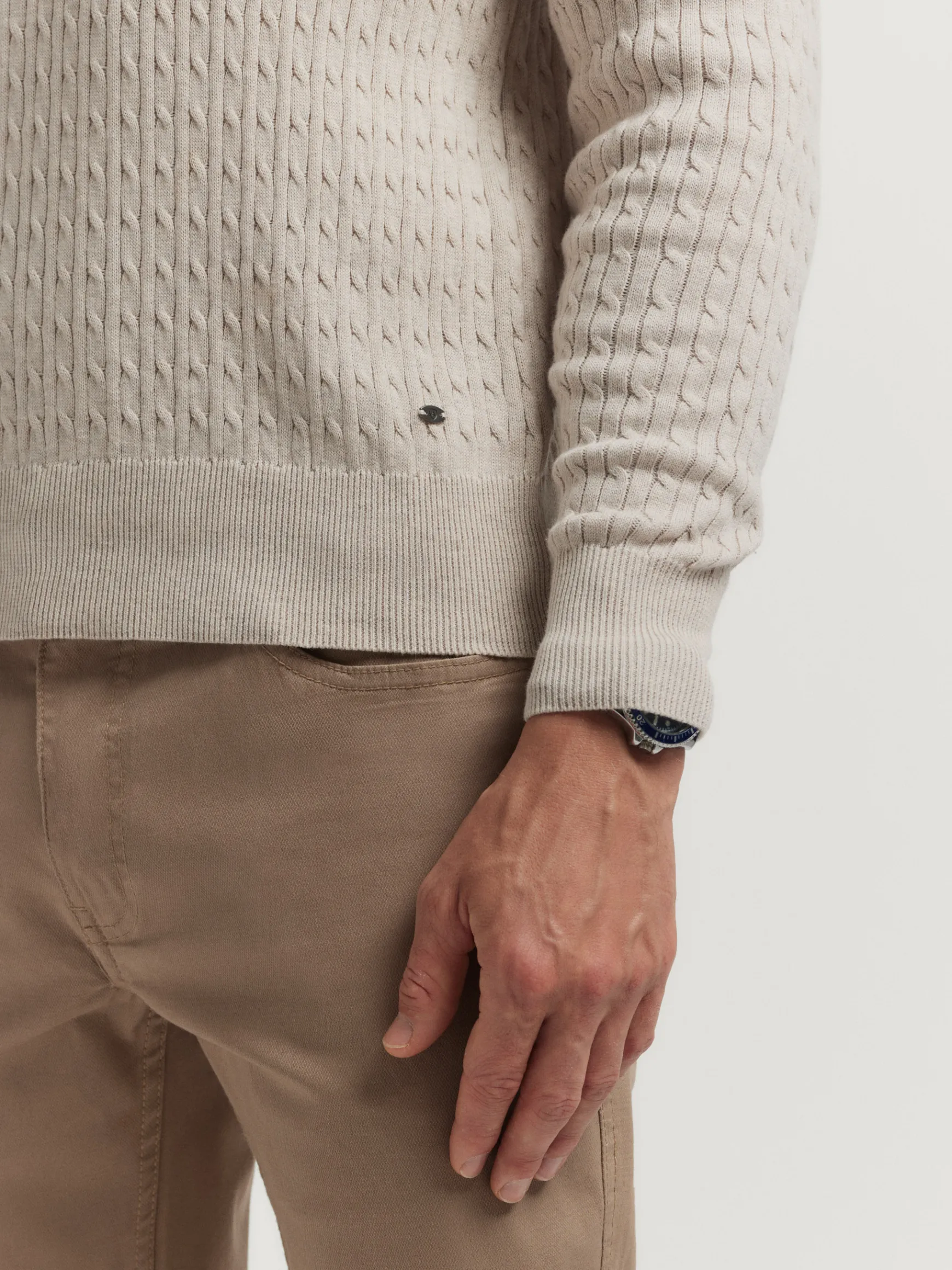 Alvaro Moreno Jerséis|JERSEY OCHOS Beige